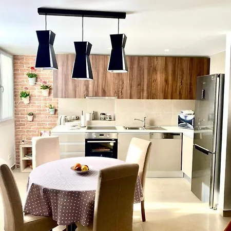 Lungomare 아파트 *