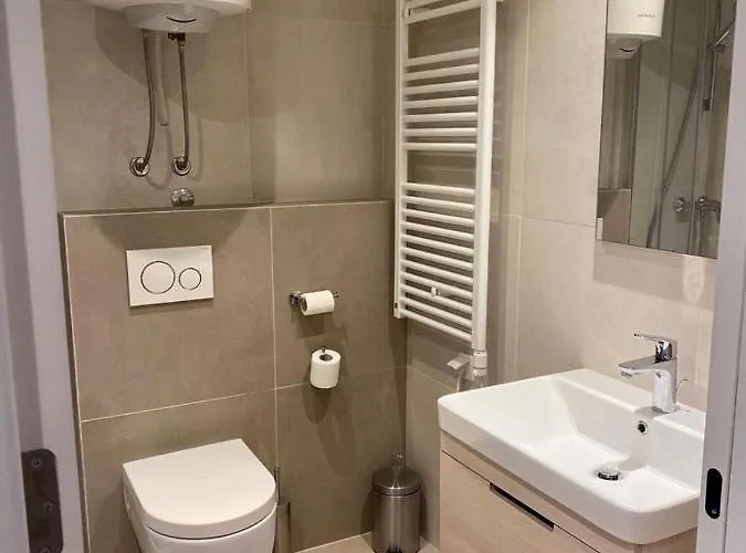 Lungomare Apartman *