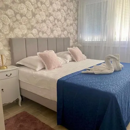 Lungomare Apartment